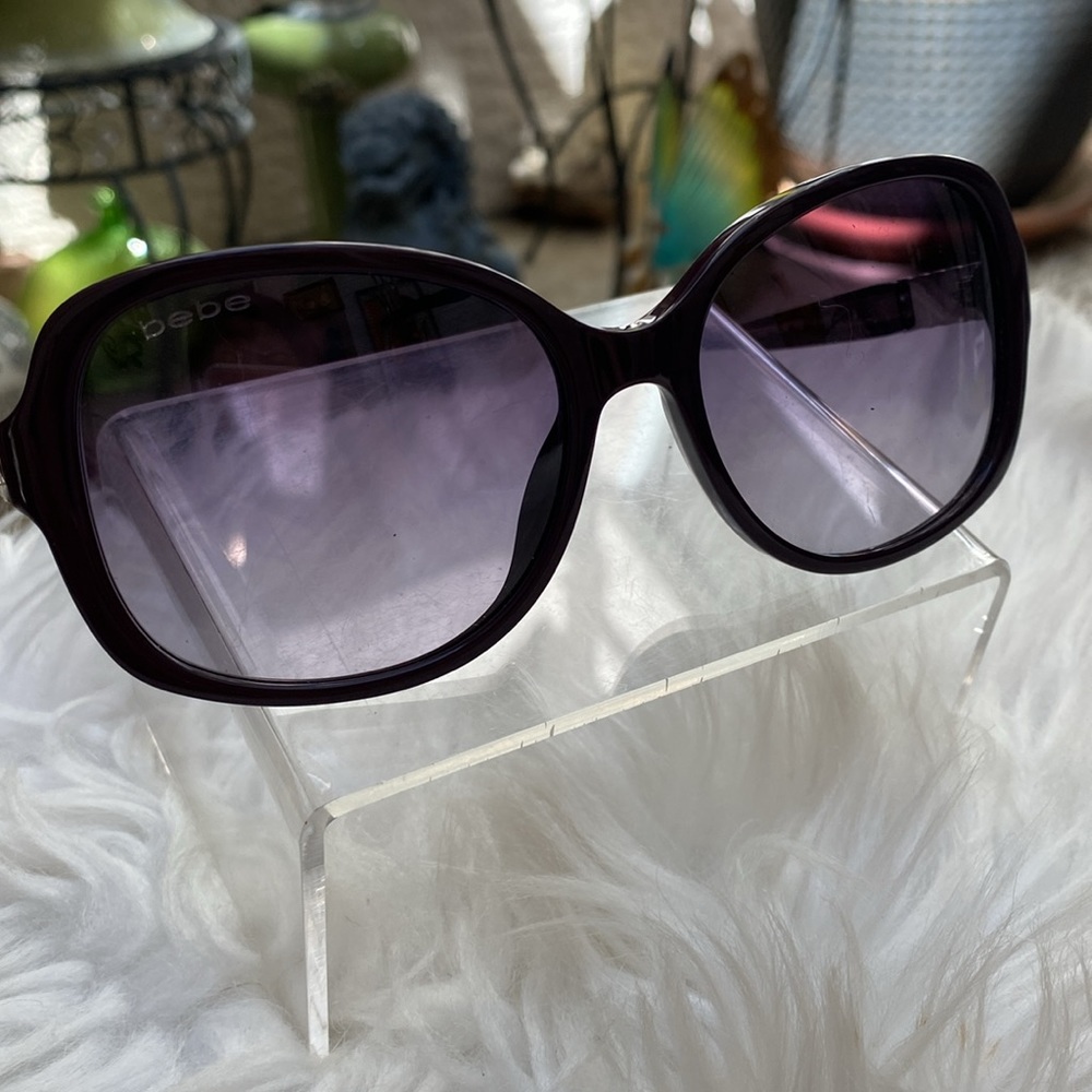 ▪️▪️BEBE PURPLE CONTEMPORARY JEWELED SUN GLASSES▪️▪️